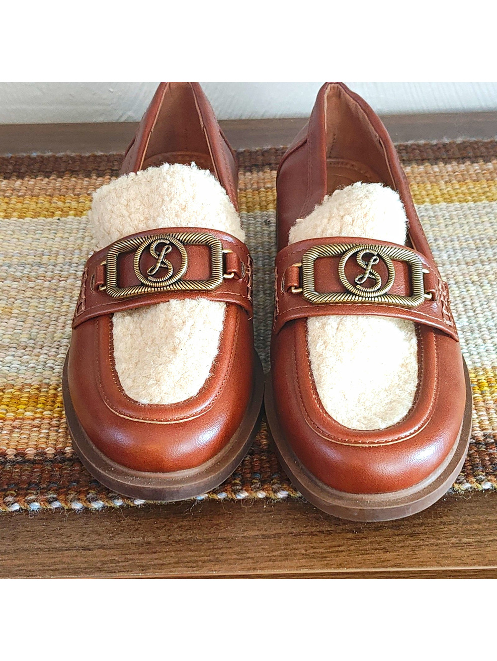 Sam & Libby Women’s Brown/White Leather Loafer Flats Faux Shearling Lined 6.5